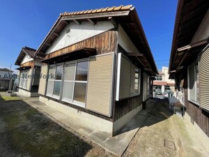 郷3丁目8-12　貸家外観写真