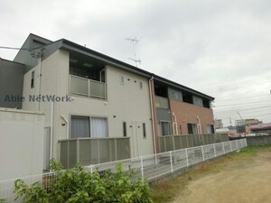 キャトル・セゾン駅前外観写真