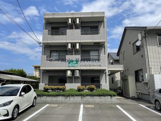 イーストコート・一忠