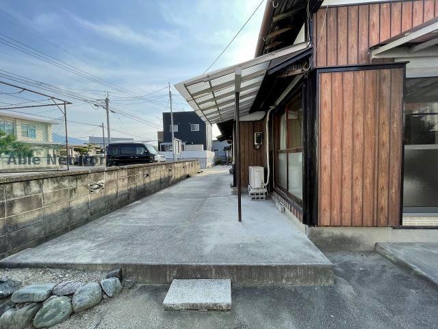 東雲町２丁目10-32貸家