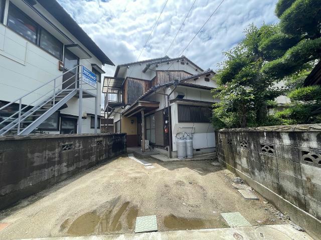 坂井町3丁目3-9貸家