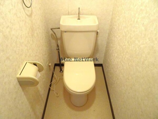 トイレ(暖房便座付き)