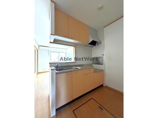 物件内観写真8　(対面キッチン)