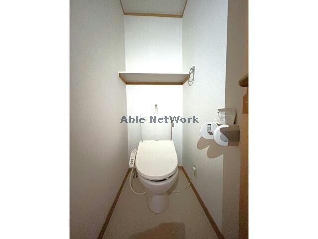 物件内観写真9　(温水洗浄便座)