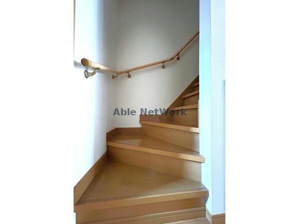 その他設備(手摺付階段)