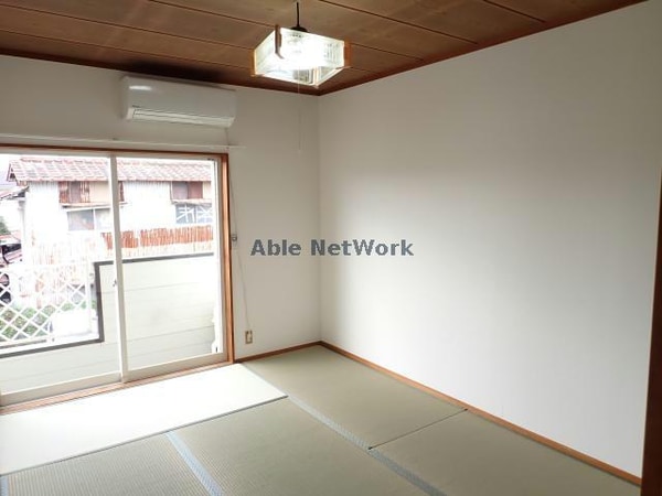 居室(和室6帖※イメージ反転)