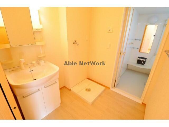 物件内観写真11　(洗面所)