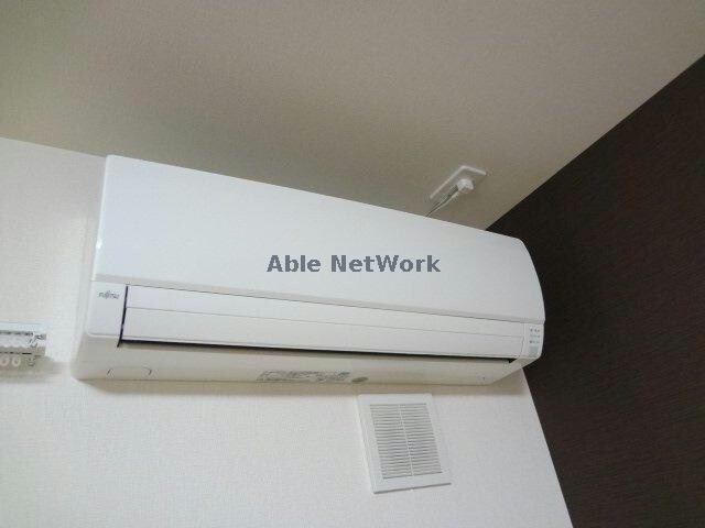 物件内観写真18　(エアコン2台付き)