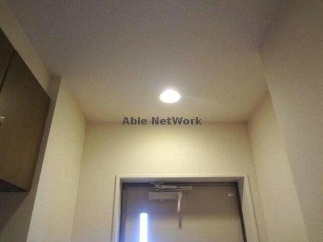 物件内観写真23　(人感センサーライト付き)