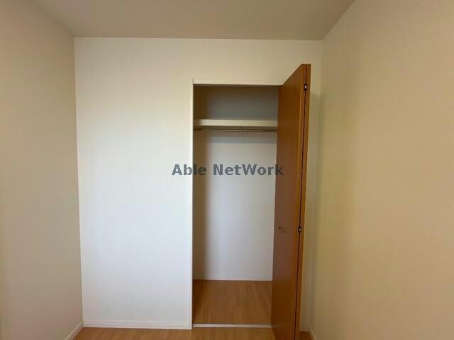 物件内観写真15　(大型クローゼット)