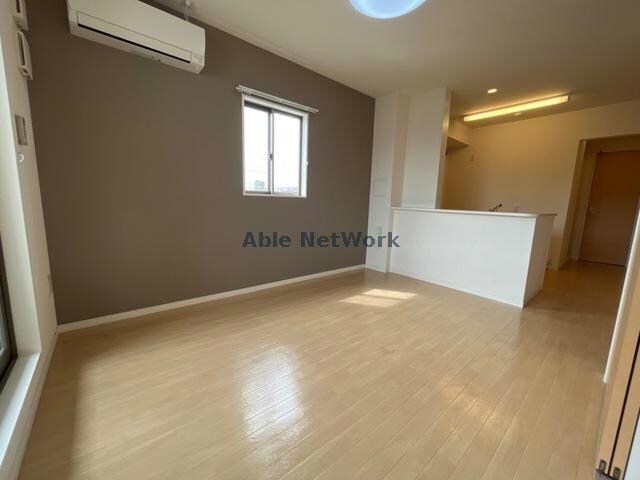 物件内観写真7　(１０帖のLDK)