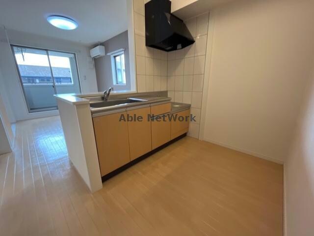 物件内観写真9　(人気のカウンターキッチン)