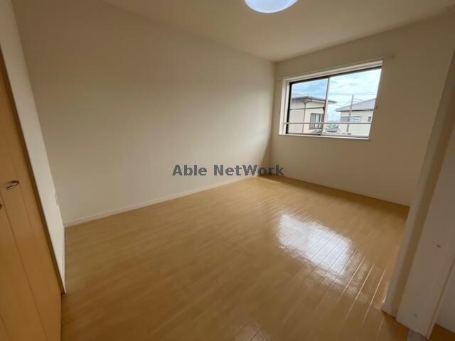 物件内観写真13　(洋室６．９帖)