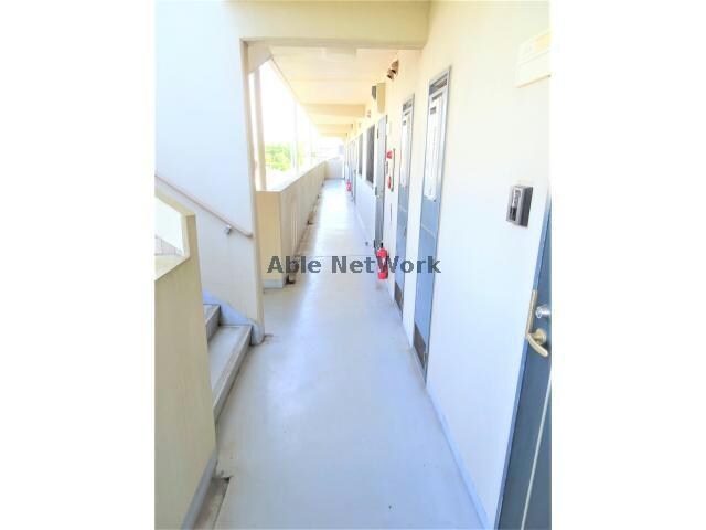 物件外観写真8　(共用廊下)
