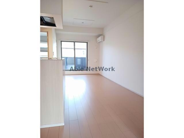 物件内観写真5　(１３．２帖のLDK)