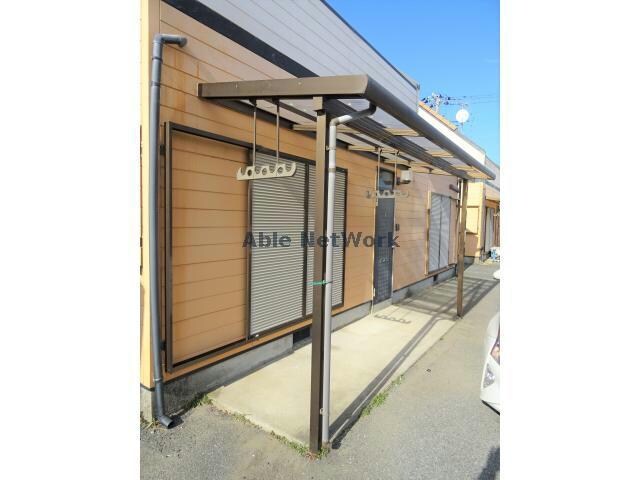 物件外観写真5　(Ｂ棟濡れ縁)