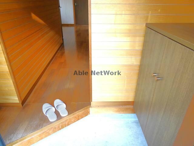 物件内観写真24　(玄関正面)