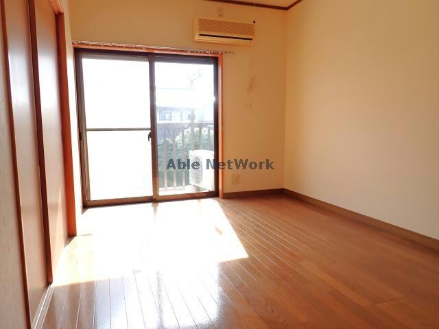 物件内観写真5　(洋室6帖)