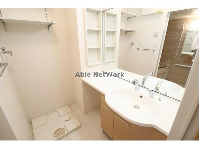 物件内観写真12　(洗髪洗面化粧台)