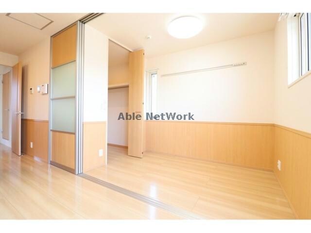 物件内観写真17　(洋室3帖)