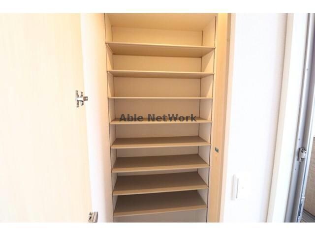 物件内観写真22　(シューズクローク)