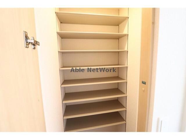 物件内観写真20　(シューズＢＯＸ付)