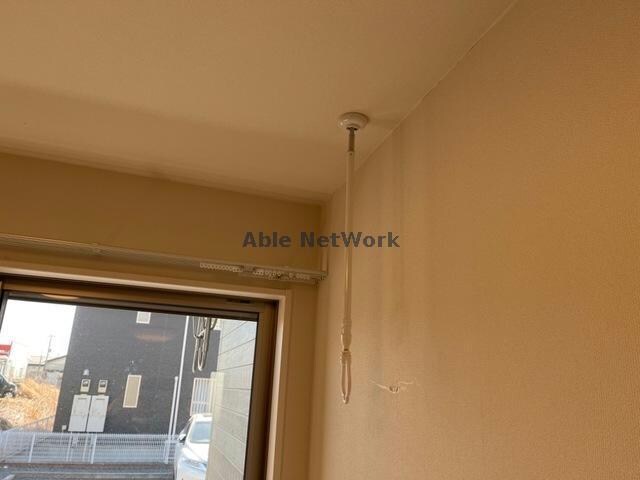物件内観写真17　(室内物干し)