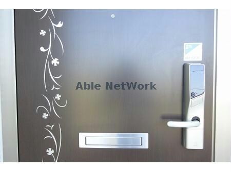 物件内観写真17　(玄関ドア)