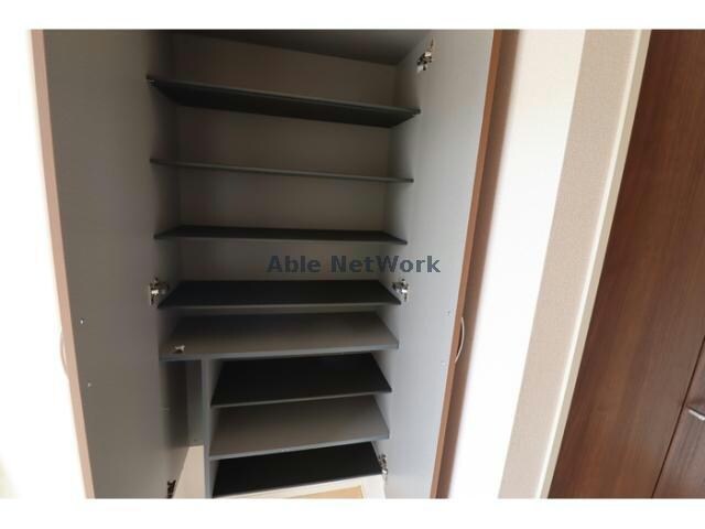 物件内観写真18　(シューズボックス付き)