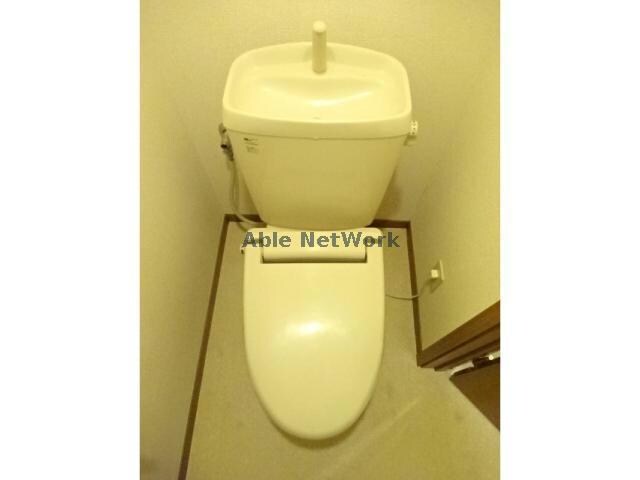 物件内観写真12　(暖房便座)