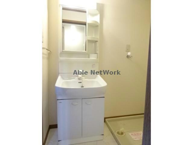 物件内観写真8　(洗面化粧台)