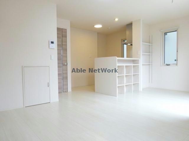 物件内観写真6　(リビング)