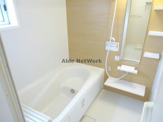 物件内観写真8　(一坪風呂)