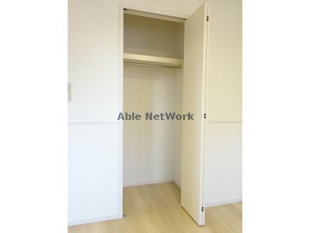 物件内観写真13　(ウォークインクローゼット)