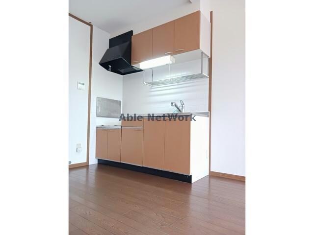 物件内観写真6　(使い勝手のいいオープンキッチン)