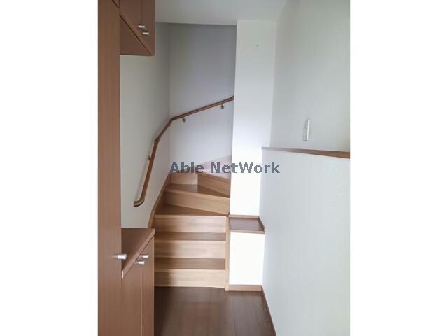 物件内観写真15　(玄関)