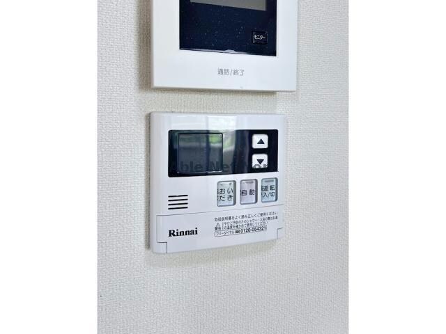 物件内観写真16　(給湯パネル)