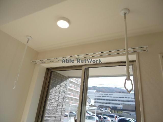 物件内観写真10　(インナーテラスで雨の日も安心（イメージ）)