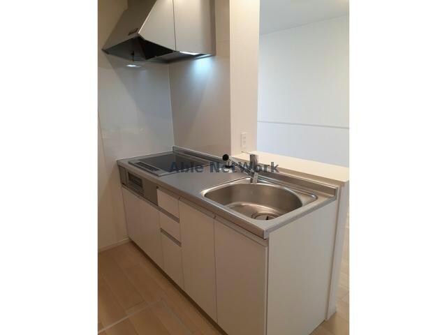 物件内観写真5　(IHコンロ付きカウンターキッチン)