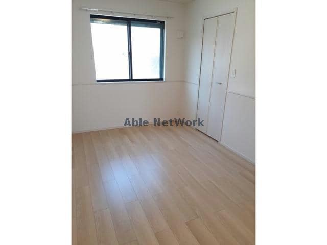 物件内観写真10　(洋室6.1帖)