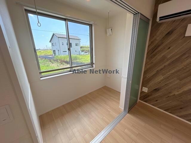 物件内観写真20　(サンルームとして活用可能なインナーテラス)