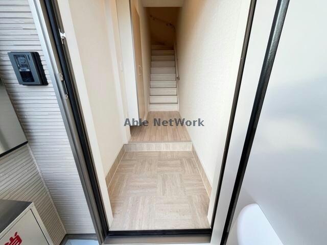 物件内観写真22　(おしゃれな玄関)