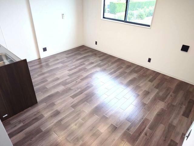 物件内観写真12　(ＬＤＫ１１．２帖)