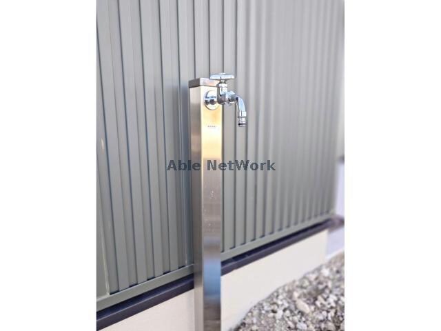 物件外観写真10　(洗車用外水栓)