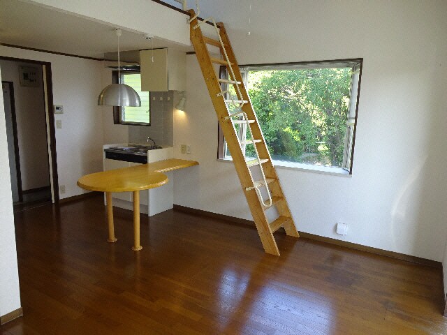 物件内観写真8　(居室)