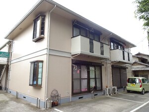 ｺｰﾎﾟ石井2外観写真