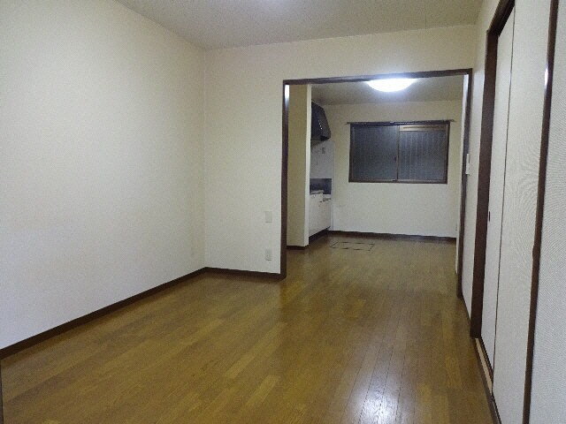 物件内観写真5　(居室)