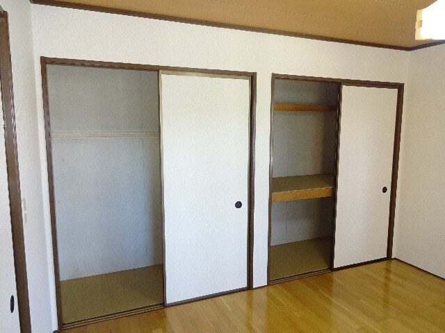 物件内観写真11　(収納)