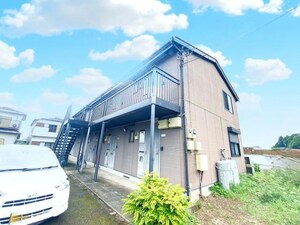 ｴｽﾃｰﾄ･ﾄﾞﾐｰﾙ外観写真
