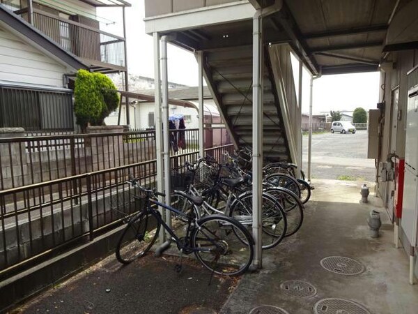 駐輪場(駐輪場)